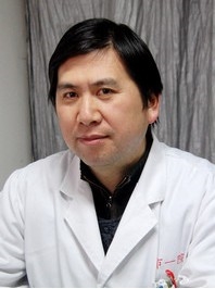 李盈龙