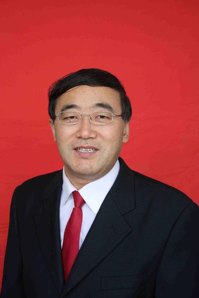 闫振立