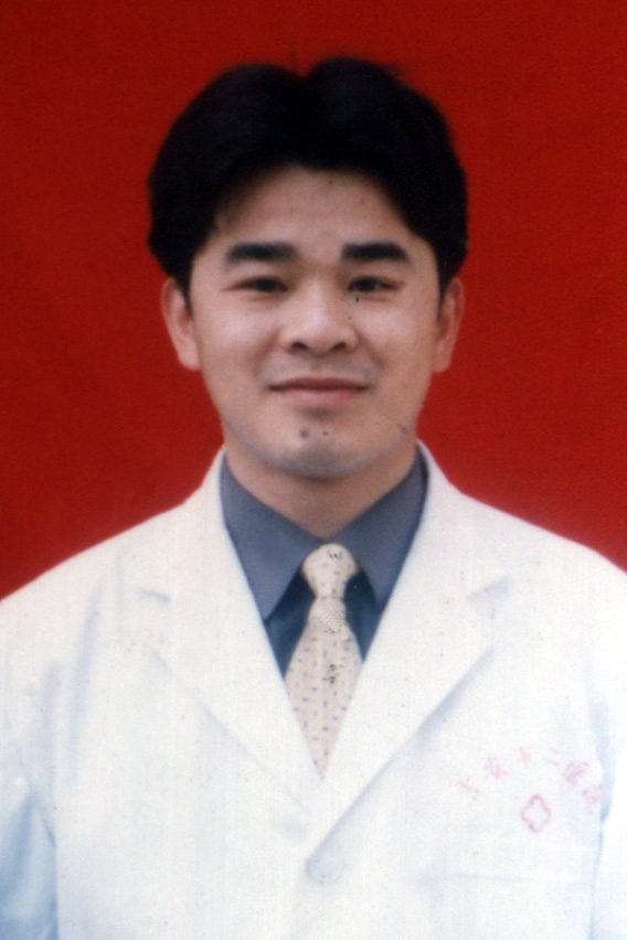 许志华