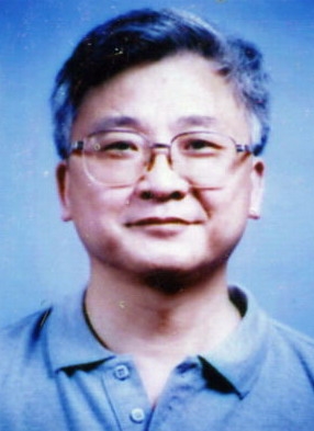 李盎然