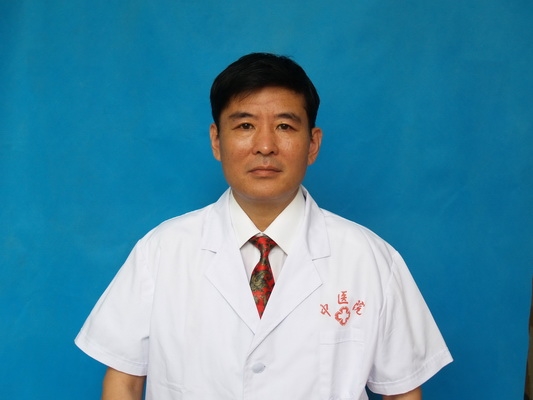 李明