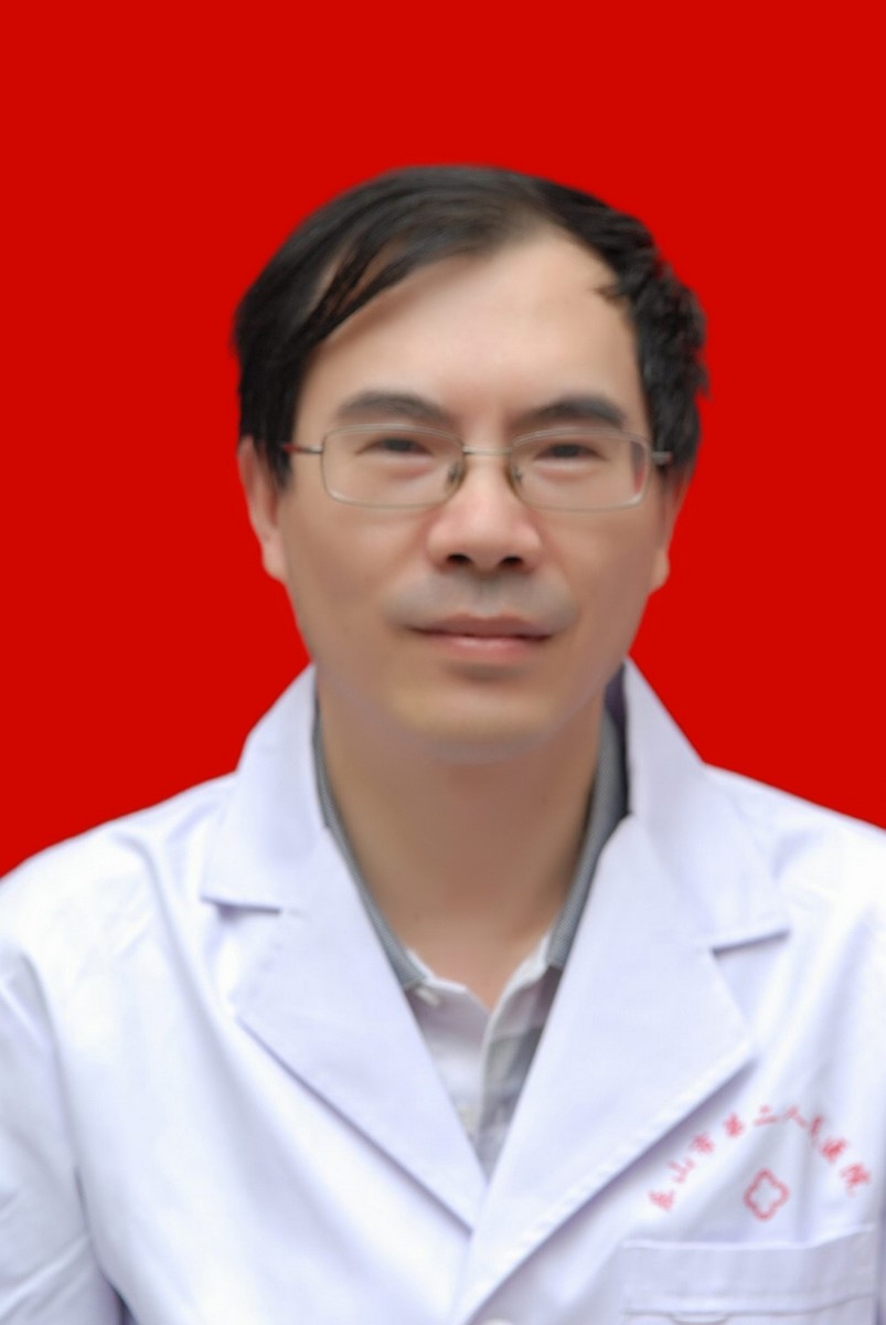 李茳