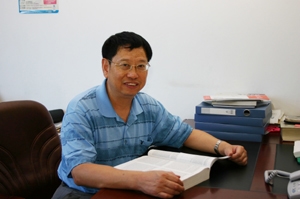 邓觐云