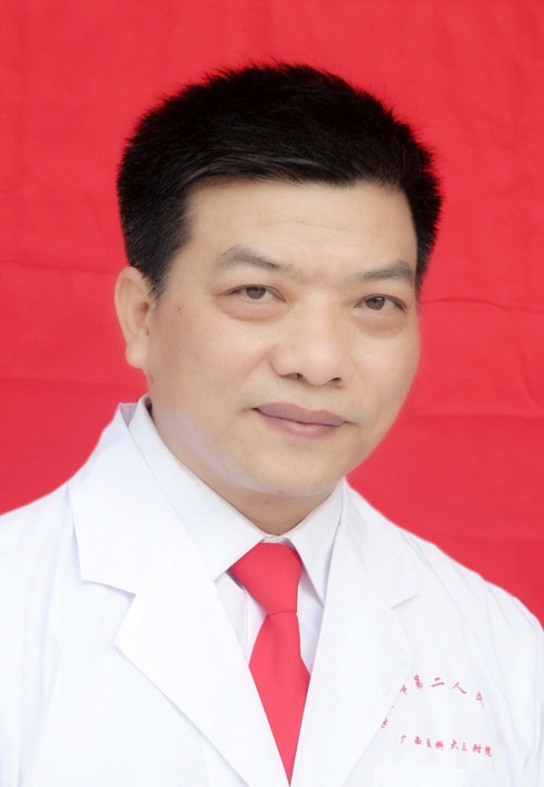 梁健