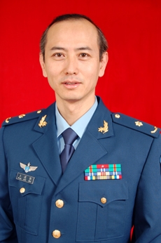 王建华