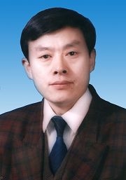 王震