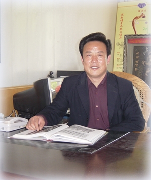 赵培英