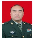 尹格平