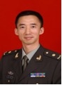 李巍